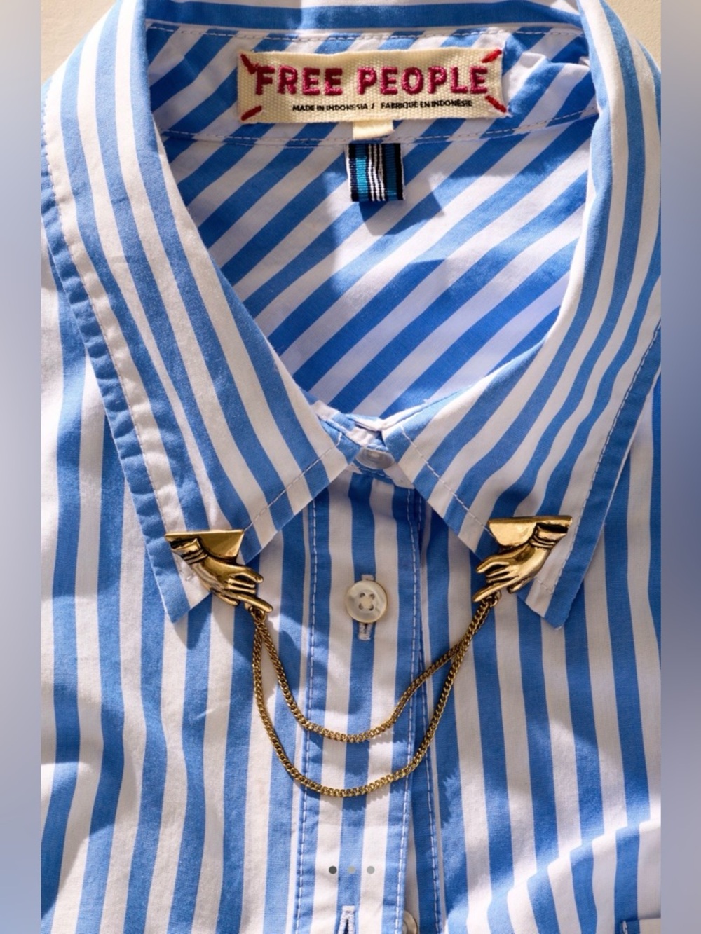 NEW Free People Helping Hands Pin Set Brooch in Gold
